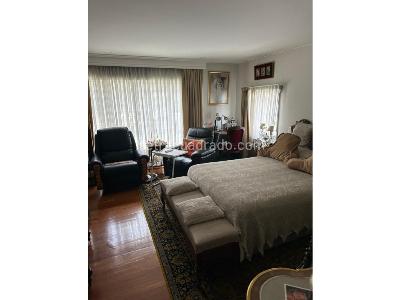 Apartamento de 3 alcobas en venta en Santa Barbara Occidental, Bogotá, 211 m² · foto 13 de 16