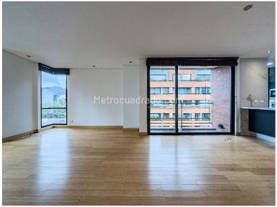 Apartamento en venta en Chico Norte, Bogotá · foto 3 de 16
