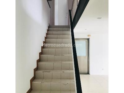 Casa de 5 alcobas en venta en La Castellana, Bogotá, 237 m² · foto 4 de 17
