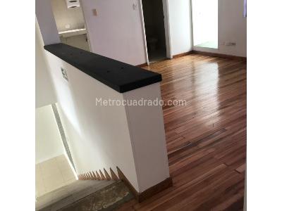 Casa de 5 alcobas en venta en La Castellana, Bogotá, 237 m² · foto 5 de 17