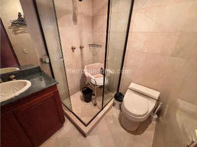 Apartamento en venta en Chico Navarra, Bogotá · foto 16 de 17