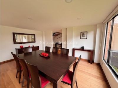 Casa de 5 alcobas en venta en Guaymaral, Bogotá, 440 m² · foto 8 de 20