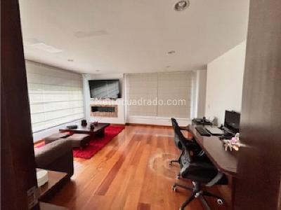 Casa de 5 alcobas en venta en Guaymaral, Bogotá, 440 m² · foto 15 de 20