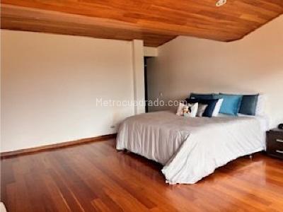 Casa de 5 alcobas en venta en Guaymaral, Bogotá, 440 m² · foto 18 de 20