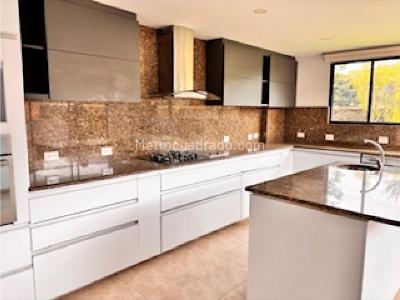 Casa en venta en Guaymaral, Bogotá · foto 3 de 20
