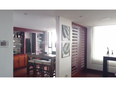 Apartamento de 4 alcobas en venta en Santa Barbara, Bogotá, 472 m² · foto 2 de 20