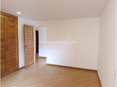 Apartamento en venta en Chico, Bogotá · foto 8 de 17