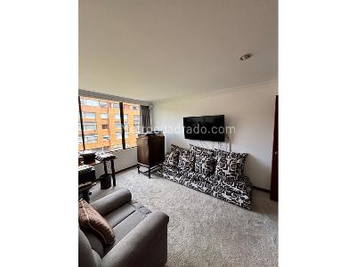 Apartamento de 2 alcobas en venta en La Carolina, Bogotá, 153 m² · foto 3 de 12