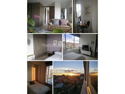 Apartaestudio en venta en Chapinero Alto, Bogotá, 46 m² · foto 3 de 4