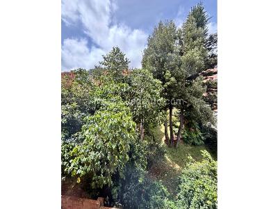 Apartamento de 3 alcobas en venta en Rosales Bajo, Bogotá, 180 m² · foto 2 de 20