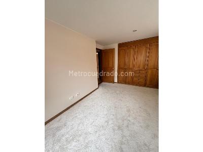 Apartamento de 3 alcobas en venta en Rosales Bajo, Bogotá, 180 m² · foto 15 de 20