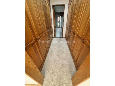 Apartamento de 3 alcobas en venta en Rosales Bajo, Bogotá, 180 m² · foto 18 de 20