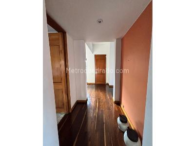 Apartamento de 2 alcobas en venta en Los Rosales, Bogotá, 223 m² · foto 7 de 16