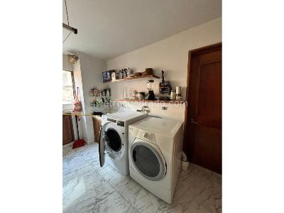 Apartamento de 2 alcobas en venta en Los Rosales, Bogotá, 223 m² · foto 10 de 16