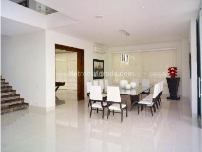 Casa de 4 alcobas en venta en Condominio El Peñon, Girardot, 1212 m² · foto 11 de 20
