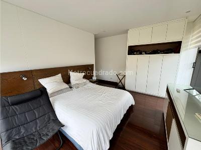 Apartamento de 3 alcobas en venta en San Patricio, Bogotá, 156 m² · foto 5 de 9