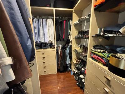 Apartamento de 3 alcobas en venta en San Patricio, Bogotá, 156 m² · foto 8 de 9