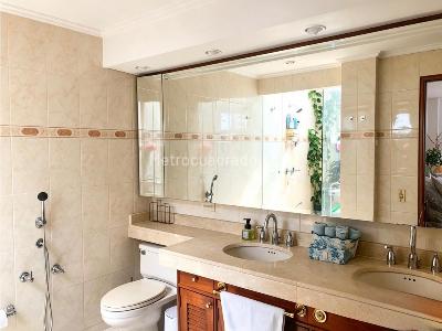 Casa de 4 alcobas en venta en Balcones De Lindaraja, Bogotá, 258 m² · foto 3 de 10