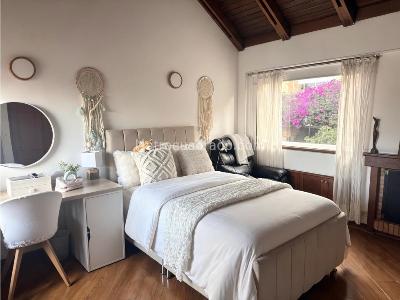 Casa de 4 alcobas en venta en Balcones De Lindaraja, Bogotá, 258 m² · foto 4 de 10