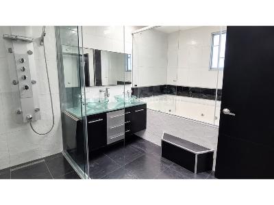 Casa de 4 alcobas en venta en Modelia, Bogotá, 192 m² · foto 2 de 13