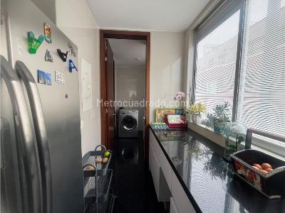 Apartamento en venta en La Carolina, Bogotá · foto 6 de 8
