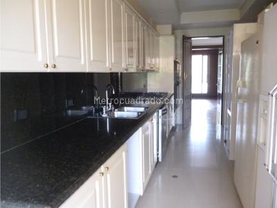 Apartamento en venta en Santa Barbara Alta, Bogotá · foto 14 de 20