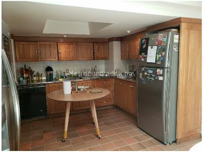 Casa en venta en Niza, Bogotá · foto 2 de 9