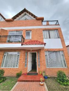 Casa en venta en Diamante Oriental, Mosquera · foto 4 de 17