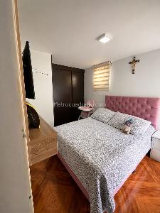 Apartamento de 3 alcobas en venta en Cr Hacienda El Rosal, Funza, 52 m² · foto 8 de 20