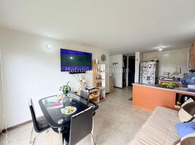 Apartamento en venta en Cr La Estancia Et I, Mosquera · foto 6 de 18