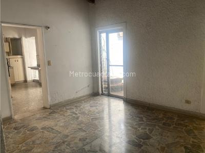 Casa de 4 alcobas en venta en Laureles_ Av 33, Medellín, 194 m² · foto 10 de 16