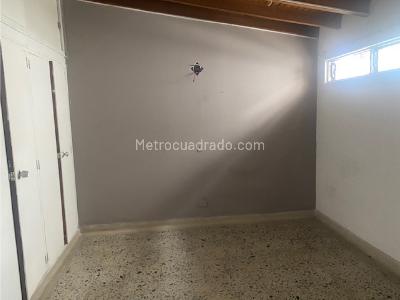 Casa de 4 alcobas en venta en Laureles_ Av 33, Medellín, 194 m² · foto 6 de 16