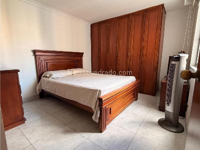 Apartamento de 3 alcobas en venta en Loma De Los Bernal, Medellín, 80 m² · foto 9 de 17