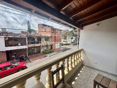Casa de 4 alcobas en venta en Belen La Nubia, Medellín, 192 m² · foto 14 de 20