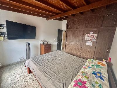 Casa de 4 alcobas en venta en Belen La Nubia, Medellín, 192 m² · foto 17 de 20