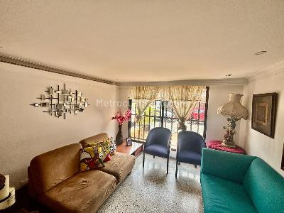 Casa de 4 alcobas en venta en Belen La Nubia, Medellín, 192 m² · foto 3 de 20