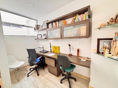 Casa de 3 alcobas en venta en Tres Esquinas, Envigado, 225 m² · foto 11 de 17