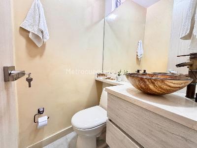 Casa de 3 alcobas en venta en Tres Esquinas, Envigado, 225 m² · foto 13 de 17