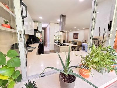 Casa de 3 alcobas en venta en Tres Esquinas, Envigado, 225 m² · foto 17 de 17