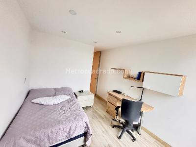 Casa de 3 alcobas en venta en Tres Esquinas, Envigado, 225 m² · foto 4 de 17