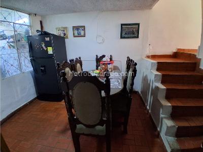 Casa de 3 alcobas en venta en El Carmen, Floridablanca, 40 m² · foto 2 de 14