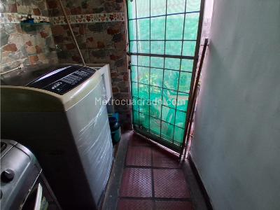 Casa de 3 alcobas en venta en El Carmen, Floridablanca, 40 m² · foto 7 de 14