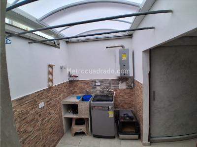 Casa de 4 alcobas en venta en Anillo Vial, Floridablanca, 144 m² · foto 12 de 20