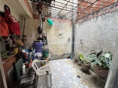 Casa de 3 alcobas en venta en Casco Antiguo, Floridablanca, 89 m² · foto 7 de 15