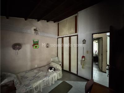 Casa de 3 alcobas en venta en Casco Antiguo, Floridablanca, 89 m² · foto 12 de 15