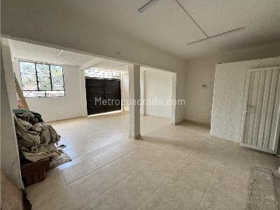 Casa de 5 alcobas en venta en La Castellana, Floridablanca, 300 m² · foto 11 de 20