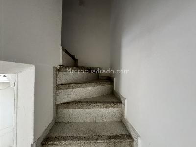 Casa de 5 alcobas en venta en La Castellana, Floridablanca, 300 m² · foto 13 de 20