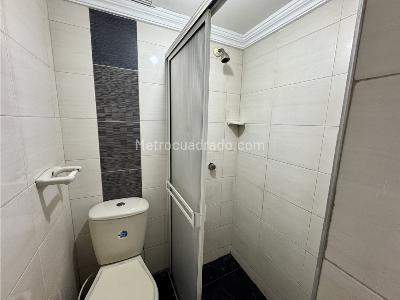 Casa de 5 alcobas en venta en La Castellana, Floridablanca, 300 m² · foto 14 de 20