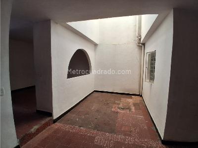 Casa de 5 alcobas en venta en Casco Antiguo, Floridablanca, 364 m² · foto 12 de 20