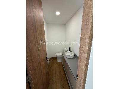Apartamento de 1 alcoba en venta en El Poblado, Medellín, 74 m² · foto 3 de 20